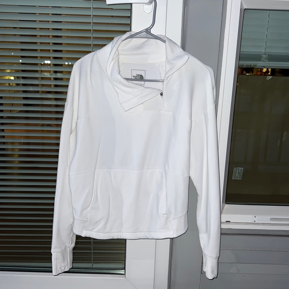 The North Face pull over